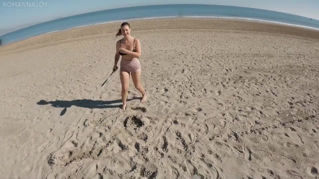 Deepthroat on a public beach and hot sex at home - 1