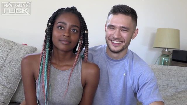 Marc Pipes Down Thick Latina Jessica Next To His Friends! - 9